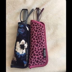 EUC! 2 pair of foster grant readers 📚🤓